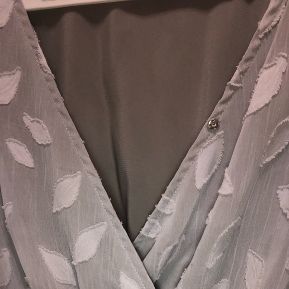 Grey frilly textured ROMPER - Picture 3 of 4